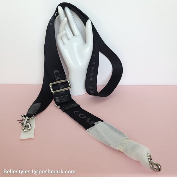 COACH Strap in Webbing Fabric with Dog-Leash Clip- Black color⭐ - Picture 10 of 15